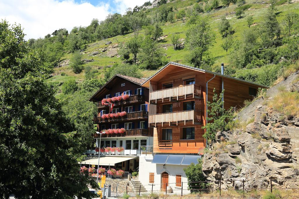 Visperblick 24-7 Parkplatz Und Fruehstueck Inkl Villa Ausserberg Dış mekan fotoğraf